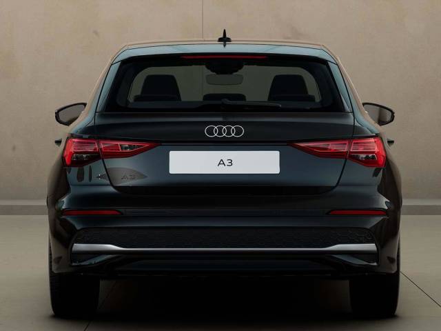 2025 Audi A3 Sportback 1.5 AUDI A3 Sportback Sport 40 TFSI e 204 PS S tronic