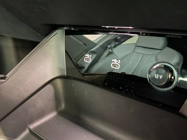 2025 Audi Q6 e-tron AUDI Q6 SUV S line e-tron quattro 285,00 kW