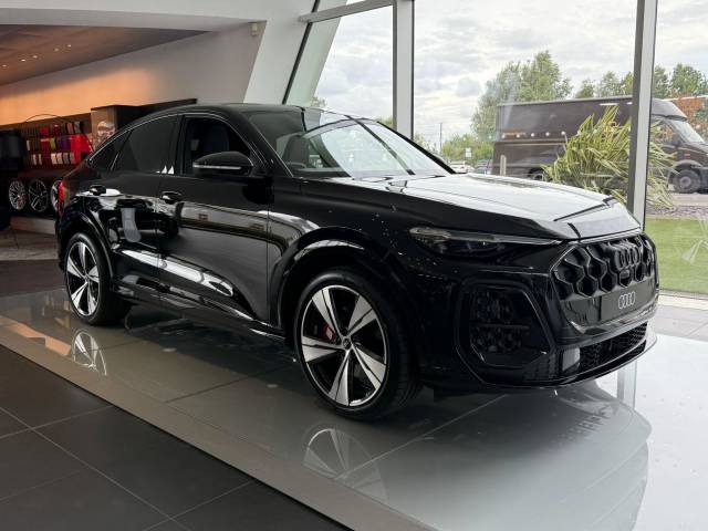 Audi SQ5 3.0 AUDI SQ5 Sportback Edition 1 TFSI 367 PS S tronic SUV Petrol Mythos black, metallic
