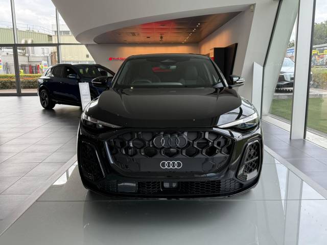 2025 Audi SQ5 3.0 AUDI SQ5 Sportback Edition 1 TFSI 367 PS S tronic