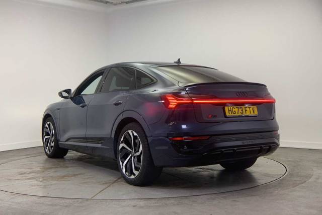 2024 Audi Q8 e-tron Sportback Black Edition 50 e-tron quattro 250,00 kW