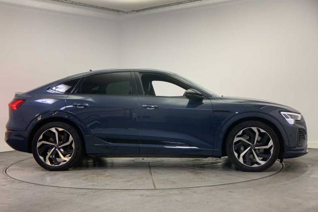 2024 Audi Q8 e-tron Sportback Black Edition 50 e-tron quattro 250,00 kW