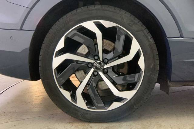 2024 Audi Q8 e-tron Sportback Black Edition 50 e-tron quattro 250,00 kW