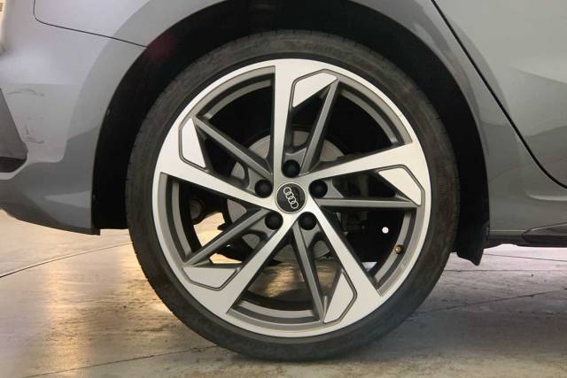 2021 Audi A3 Sportback 1.5 Edition 1 35 TFSI  150 PS 6-speed
