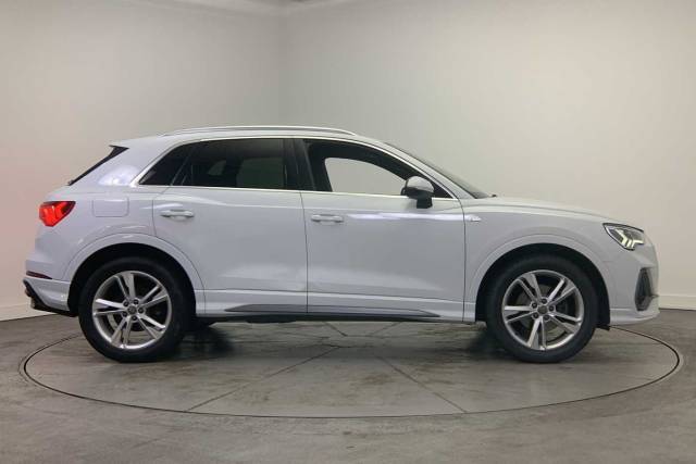 2019 Audi Q3 2.0 S line 35 TDI  150 PS S tronic