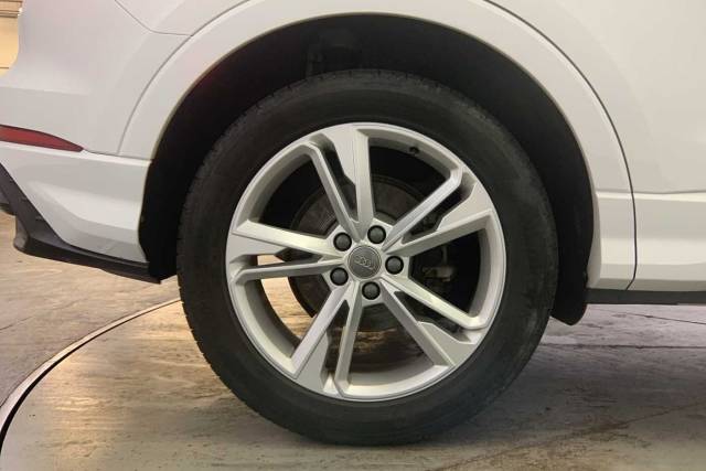 2019 Audi Q3 2.0 S line 35 TDI  150 PS S tronic