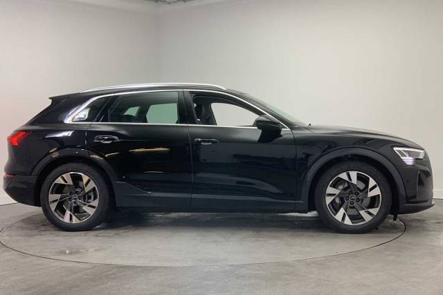 2024 Audi Q8 e-tron Sport 55 e-tron quattro 300,00 kW