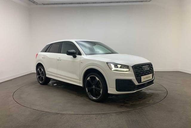 Audi Q2 1.5 Black Edition 35 TFSI  150 PS 6-speed Hatchback Petrol Ibis White