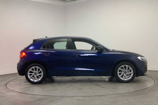 2024 Audi A1 Sportback 1.0 Sport 25 TFSI  95 PS 5-speed