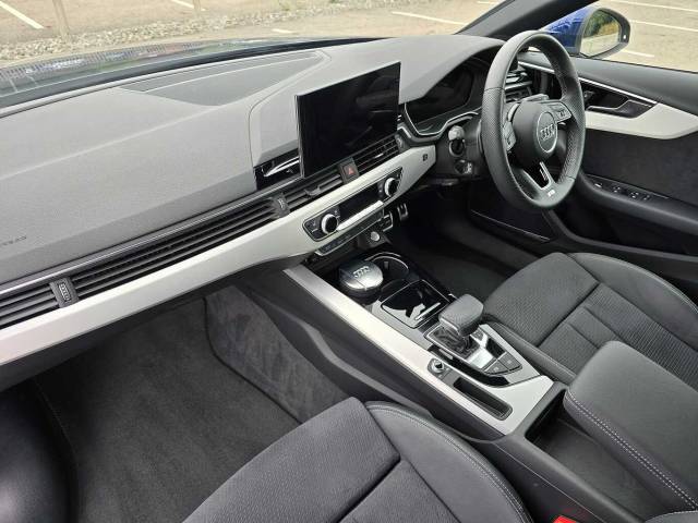2023 Audi A4 Avant 2.0 Avant S line 40 TFSI  204 PS S tronic