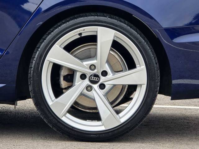 2023 Audi A4 Avant 2.0 Avant S line 40 TFSI  204 PS S tronic