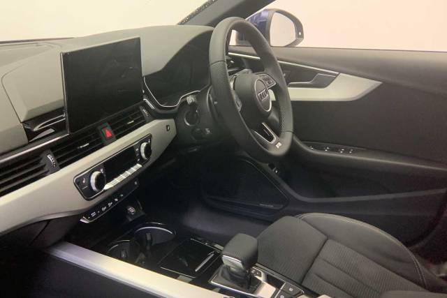 2024 Audi A4 Avant 2.0 Avant S line 35 TFSI  150 PS S tronic