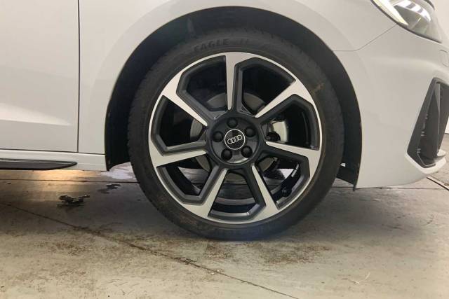 2023 Audi A1 Sportback 1.0 Black Edition 30 TFSI  110 PS S tronic