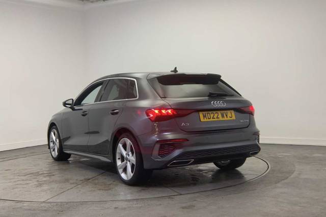 2022 Audi A3 Sportback 1.5 S line 35 TFSI  150 PS S tronic