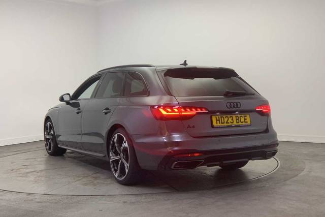 2023 Audi A4 Avant 2.0 Avant Black Edition 40 TDI quattro 204 PS S tronic