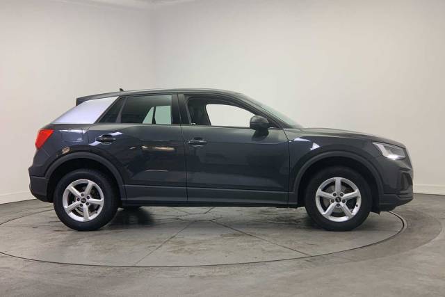 2022 Audi Q2 1.0 Technik 30 TFSI  110 PS 6-speed