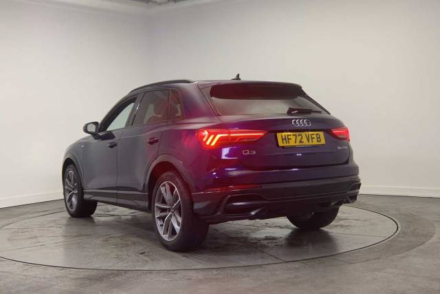 2022 Audi Q3 1.5 Black Edition 35 TFSI  150 PS S tronic