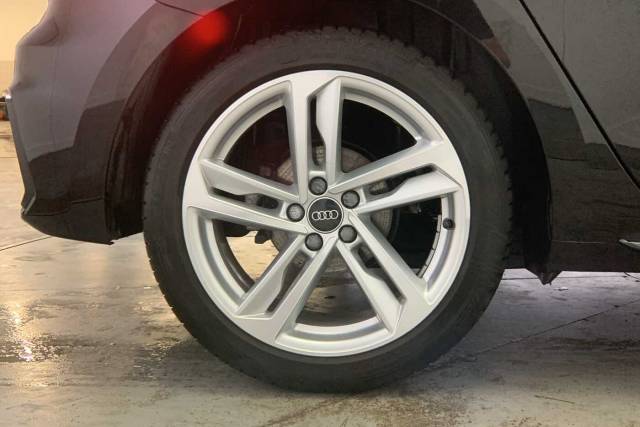 2023 Audi A1 Sportback 1.0 S line 30 TFSI  110 PS 6-speed