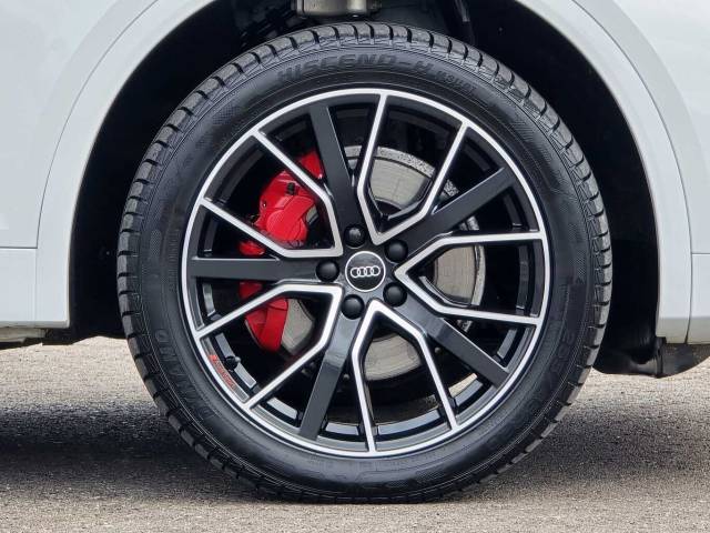 2021 Audi Q5 2.0 Edition 1 40 TDI quattro 204 PS S tronic