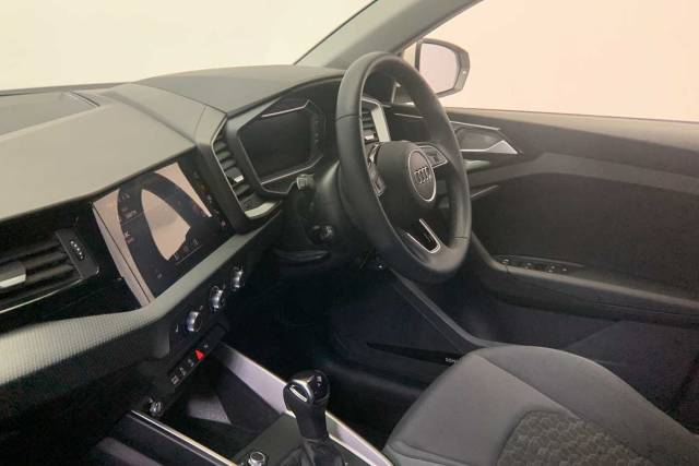 2023 Audi A1 Sportback 1.0 Sport 30 TFSI  110 PS S tronic