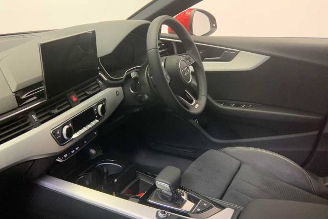 2024 Audi A5 Sportback 2.0 S line 40 TFSI  204 PS S tronic
