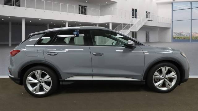 2022 Audi Q4 e-tron Q4  S line 40 e-tron  150,00 kW