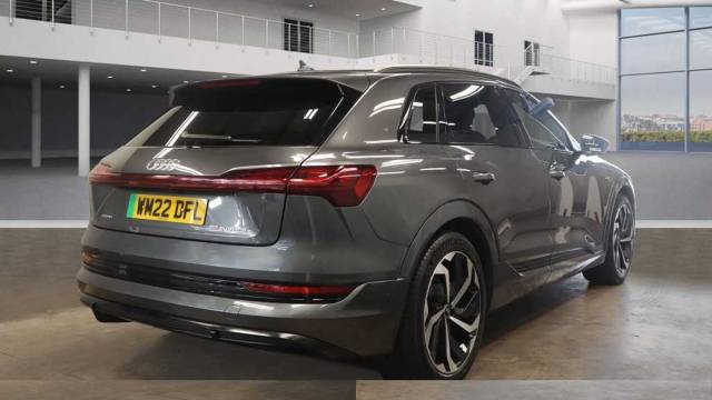 2022 Audi E-tron Black Edition 50 quattro 230,00 kW