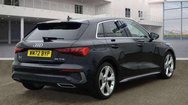 2022 Audi A3 Sportback 1.5 S line 35 TFSI  150 PS S tronic