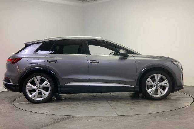 2023 Audi Q4 e-tron Q4  (O) S line 40 e-tron  150,00 kW
