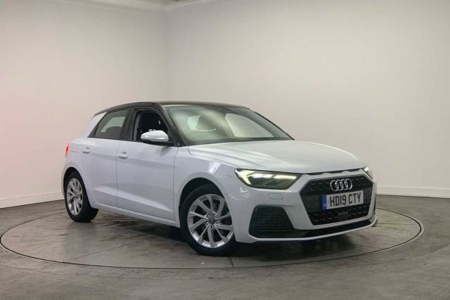 Audi A1 Sportback 1.0 Sport 30 TFSI  116 PS S tronic Hatchback Petrol Glacier White Metallic