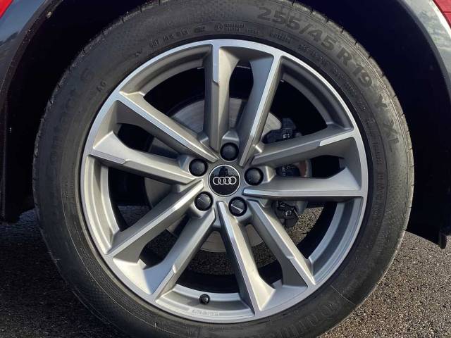 2022 Audi Q3 2.0 Black Edition 35 TDI  150 PS S tronic