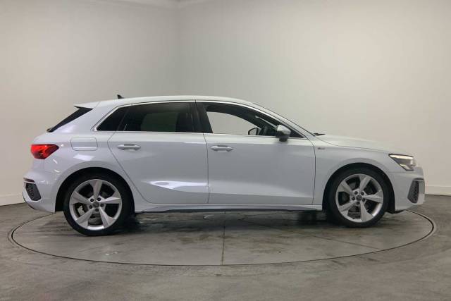 2021 Audi A3 Sportback 2.0 S line 35 TDI  150 PS S tronic