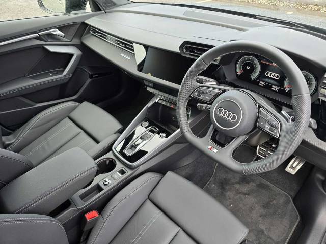 2025 Audi A3 Sportback 1.5 Black Edition 35 TFSI  150 PS S tronic