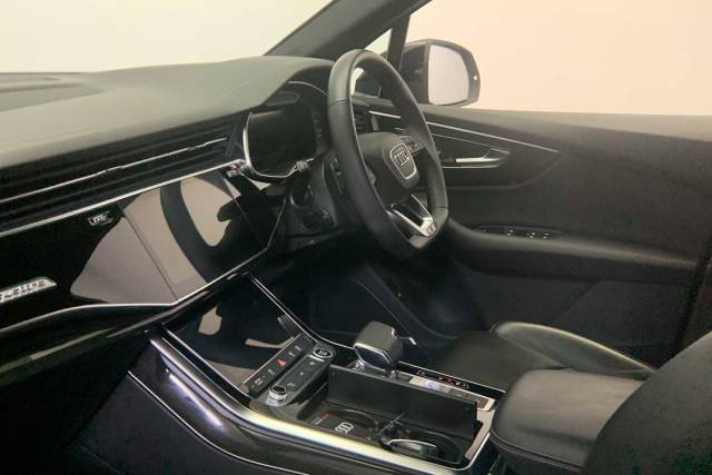 2022 Audi Q7 3.0 Black Edition 50 TDI quattro 286 PS tiptronic