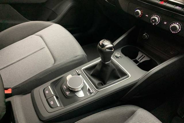 2023 Audi Q2 1.0 Sport 30 TFSI  110 PS 6-speed