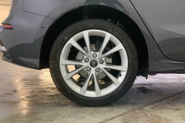 2024 Audi A3 Sportback 1.5 Sport 30 TFSI  116 PS 6-speed