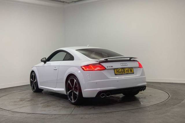 2018 Audi TT S Coup- Black Edition 2.0 TFSI quattro 310 PS S tronic