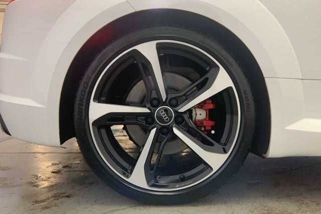 2018 Audi TT S Coup- Black Edition 2.0 TFSI quattro 310 PS S tronic
