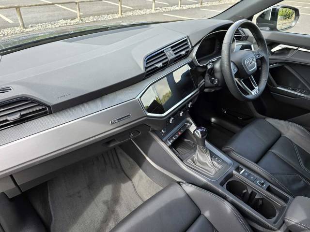 2024 Audi Q3 Sportback 1.5 S line 35 TFSI  150 PS S tronic