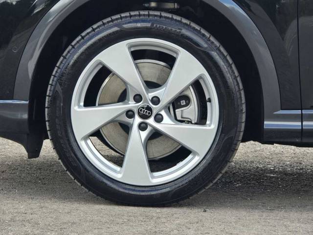 2025 Audi Q5 SUV S line e-hybrid quattro 299 PS S tronic