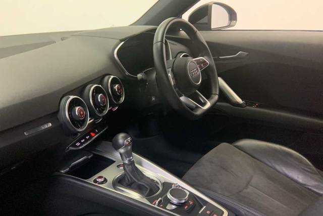 2022 Audi TT 2.0 Coup- Sport 40 TFSI  197 PS S tronic