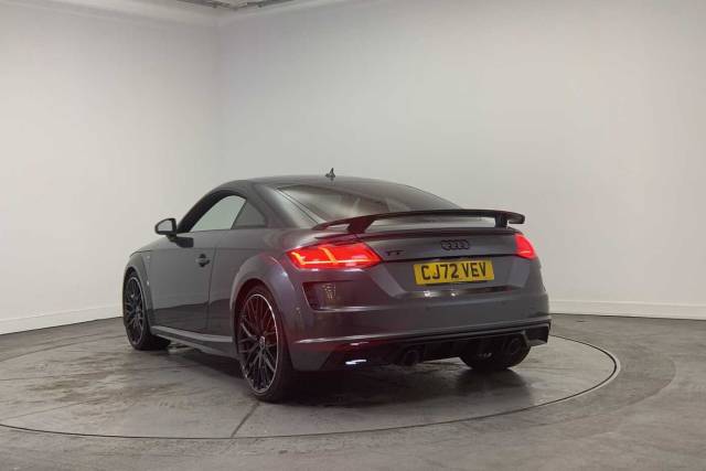 2022 Audi TT 2.0 Coup- Black Edition 40 TFSI  197 PS S tronic