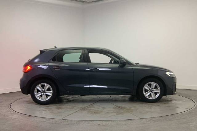 2023 Audi A1 Sportback 1.0 Technik 25 TFSI  95 PS 5-speed