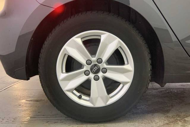 2023 Audi A1 Sportback 1.0 Technik 25 TFSI  95 PS 5-speed