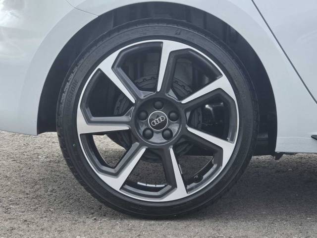 2025 Audi A1 Sportback Black Edition 25 TFSI  95 PS 5-speed