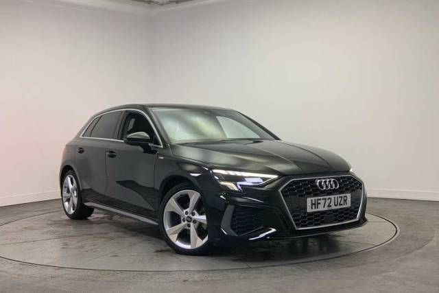 Audi A3 Sportback 1.5 S line 35 TFSI  150 PS 6-speed Hatchback Petrol Mythos black, metallic