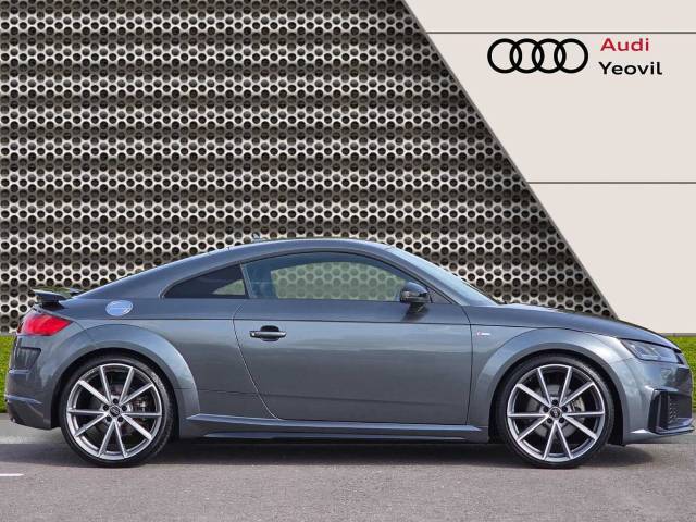 2023 Audi TT 2.0 Coup- Black Edition 40 TFSI  197 PS S tronic
