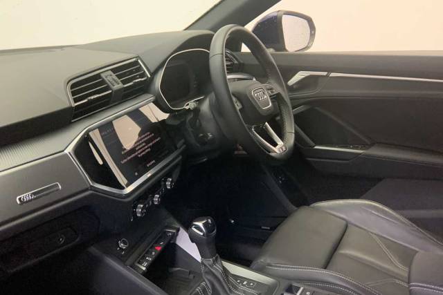 2024 Audi Q3 Sportback TFSI e 1.4 S line 45 TFSI e  245 PS S tronic