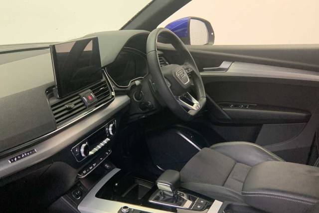 2022 Audi Q5 Sportback 2.0 S line 40 TDI quattro 204 PS S tronic