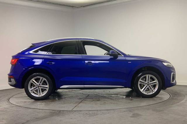 2022 Audi Q5 Sportback 2.0 S line 40 TDI quattro 204 PS S tronic